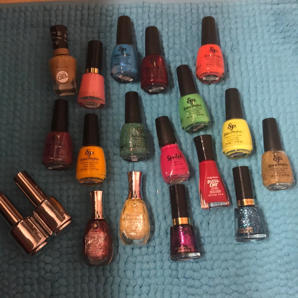 Nail polish lot